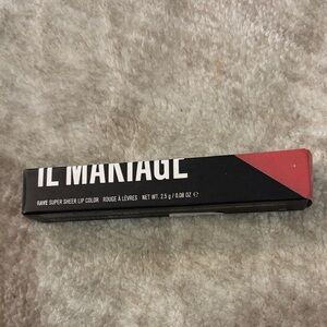 IL MAKIAGE Rave Lip Color in Black and Red Packaging
